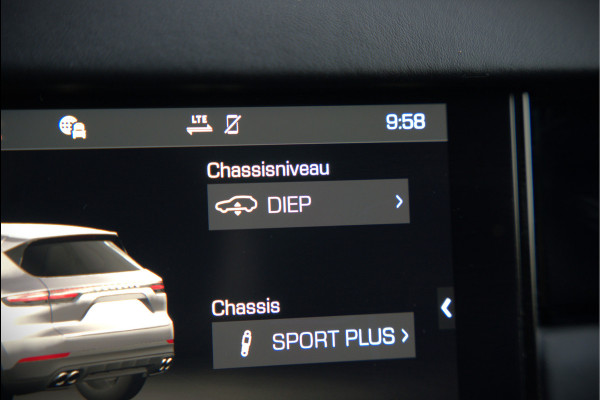 Porsche Cayenne 3.0 E-Hybrid | Sport Chrono | Panoramadak | Bose | Luchtvering | Stoelkoeling | Stoelverwarming | Memory Seats | PDLS | PASM | Camera | Volledig Leder | NAP | Elek. Achterklep | Navigatie | Trekhaak | Sof