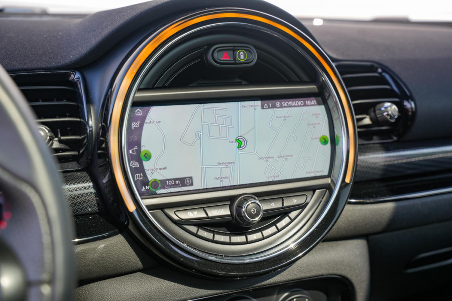 MINI Clubman 1.5 Cooper JCW Panoramadak Harman Kardon Navigatie DAB+ PDC LED