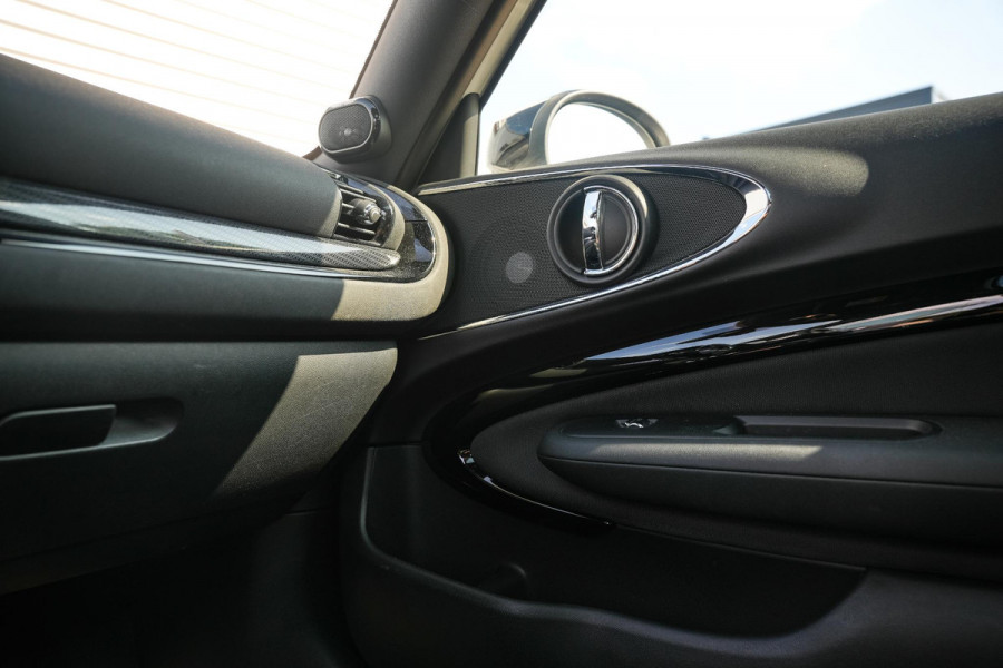MINI Clubman 1.5 Cooper JCW Panoramadak Harman Kardon Navigatie DAB+ PDC LED