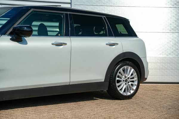 MINI Clubman 1.5 Cooper JCW Panoramadak Harman Kardon Navigatie DAB+ PDC LED