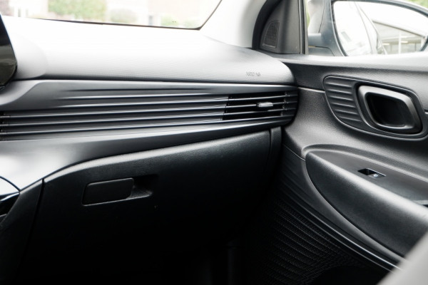 Hyundai i20 1.2i-Comfort .Stoelverw! Rijklaarprijs incl 12MND BOVAG garantie
