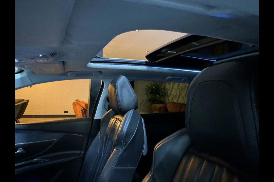Peugeot 5008 1.2 PureTech Allure Garantie Full Option Pano 360Camera Massage Memory Seats Lane Keyless Blindspot Carplay Rijklaar