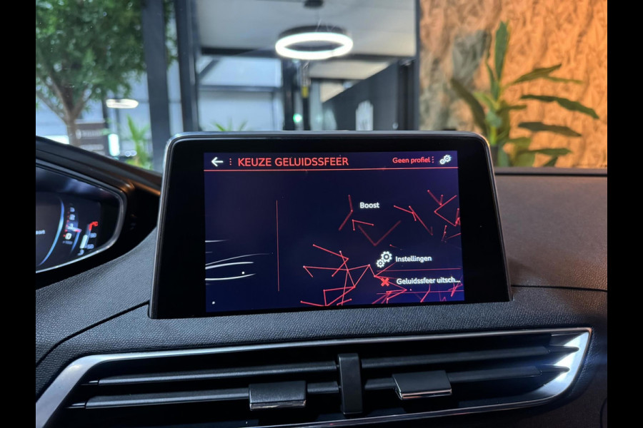 Peugeot 5008 1.2 PureTech Allure Garantie Full Option Pano 360Camera Massage Memory Seats Lane Keyless Blindspot Carplay Rijklaar