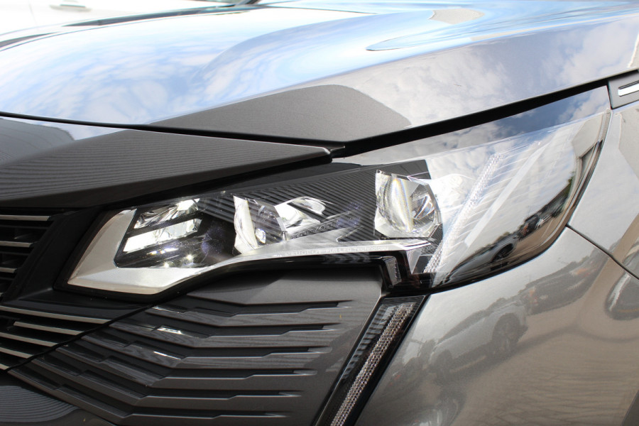 Peugeot 3008 1.6 HYbrid4 300 GT | Trekhaak | BLIS | Panoramadak | Adaptieve Cruise | Led | Navigatie