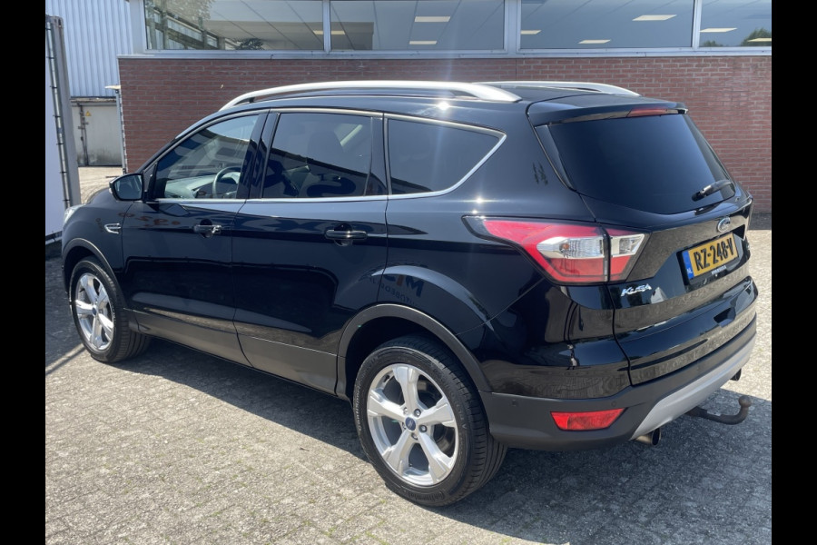 Ford Kuga EcoB. Titanium 150PK/TREKHAAK/WINTERPACK/ELEKTR.ACHTERKLEP e