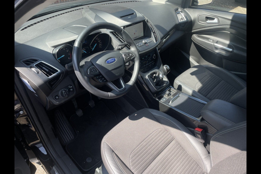 Ford Kuga EcoB. Titanium 150PK/TREKHAAK/WINTERPACK/ELEKTR.ACHTERKLEP e