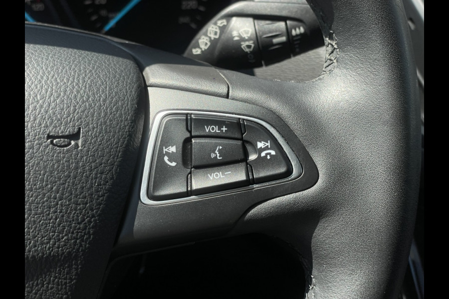 Ford Kuga EcoB. Titanium 150PK/TREKHAAK/WINTERPACK/ELEKTR.ACHTERKLEP e