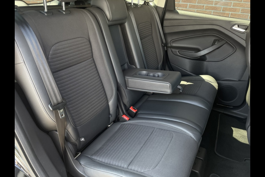 Ford Kuga EcoB. Titanium 150PK/TREKHAAK/WINTERPACK/ELEKTR.ACHTERKLEP e