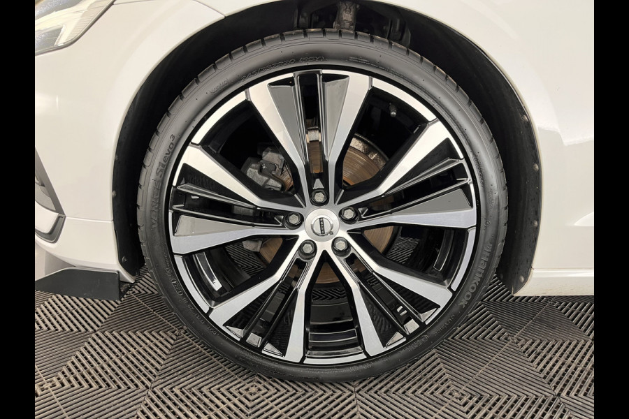 Volvo V60 2.0 D4 Momentum Maxton-Design *FULL-LED | LEATHER-MICROFIBRE | DIGI-COCKPIT | NAVI-FULLMAP | HEATED-COMFORTSEATS | ECC | PDC | CRUISE | LANE-ASSIST | CARPLAY | 20''ALU *