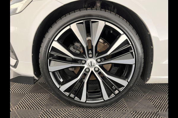 Volvo V60 2.0 D4 Momentum Maxton-Design *FULL-LED | LEATHER-MICROFIBRE | DIGI-COCKPIT | NAVI-FULLMAP | HEATED-COMFORTSEATS | ECC | PDC | CRUISE | LANE-ASSIST | CARPLAY | 20''ALU *