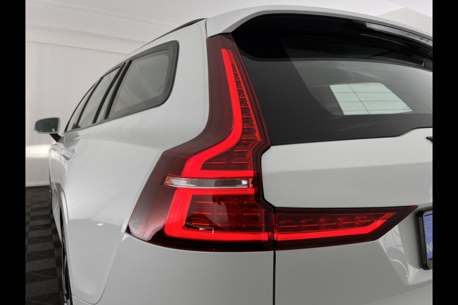 Volvo V60 2.0 D4 Momentum Maxton-Design *FULL-LED | LEATHER-MICROFIBRE | DIGI-COCKPIT | NAVI-FULLMAP | HEATED-COMFORTSEATS | ECC | PDC | CRUISE | LANE-ASSIST | CARPLAY | 20''ALU *