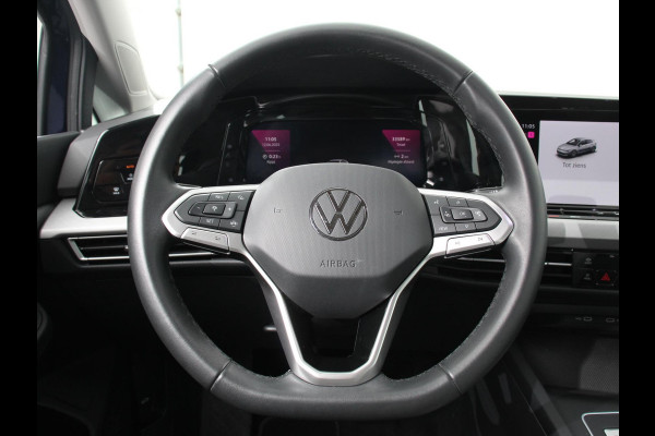 Volkswagen Golf 1.0 eTSI Life Business Climate control Cruise control adaptive Navigatie LED Parkeersensoren Camera Apple Carplay/ Android Auto Lichtmetalen Vegen 18"
