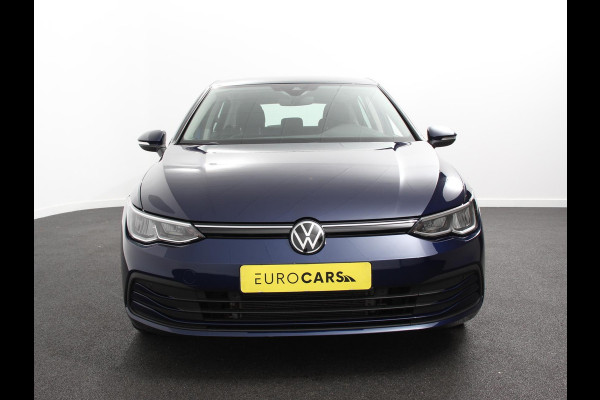 Volkswagen Golf 1.0 eTSI Life Business Climate control Cruise control adaptive Navigatie LED Parkeersensoren Camera Apple Carplay/ Android Auto Lichtmetalen Vegen 18"