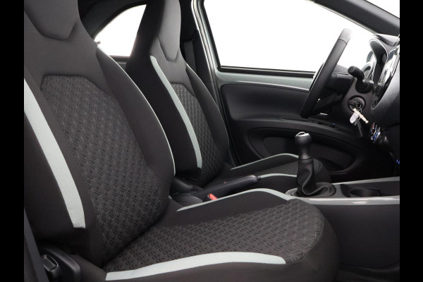 Toyota Aygo X 1.0 VVT-i MT Pulse Stoelverwarming | Adaptief Cruise Control | Apple Carplay & AndroidAUTO |