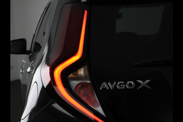 Toyota Aygo X 1.0 VVT-i MT Pulse Stoelverwarming | Adaptief Cruise Control | Apple Carplay & AndroidAUTO |