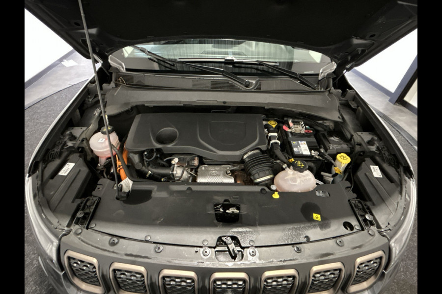Jeep Compass 4xe 240 Plug-in Hybrid Electric Upland | Achteruitrijcamera | Highway assist |