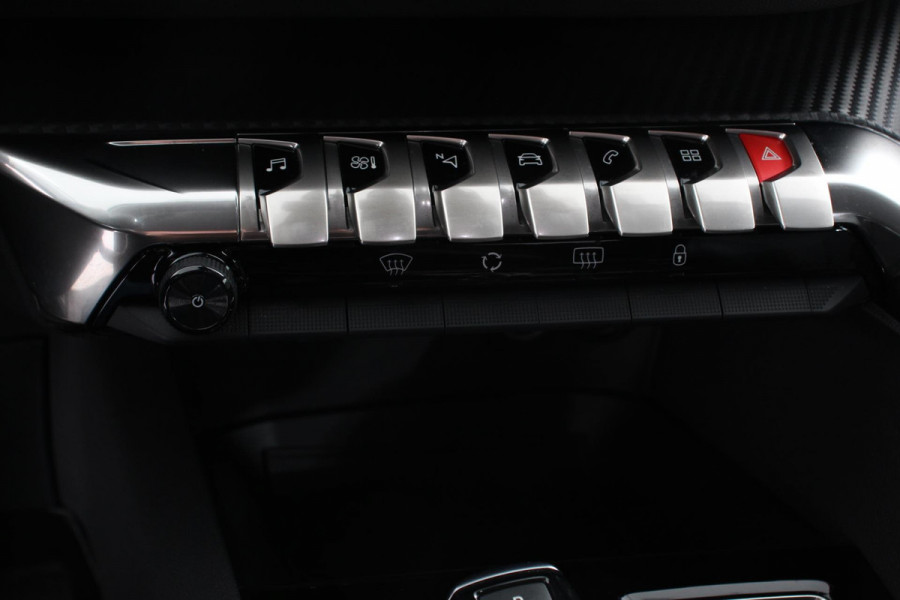 Peugeot 3008 1.2 PureTech 130pk Automaat Allure Peugeot 3008 1.2 PureTech 130pk EAT8 / AUTOMAAT Allure | Navigatie | Climate Control | Lichtmetalen velgen | Parkeer sensoren