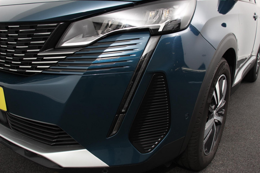 Peugeot 3008 1.2 PureTech 130pk Automaat Allure Peugeot 3008 1.2 PureTech 130pk EAT8 / AUTOMAAT Allure | Navigatie | Climate Control | Lichtmetalen velgen | Parkeer sensoren
