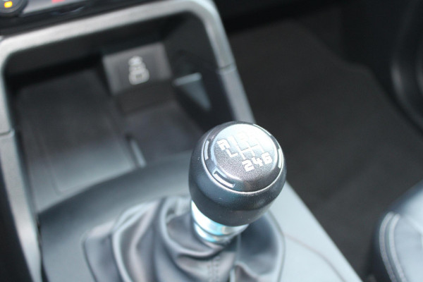 Ford Ranger 2.0 EcoBlue Limited 4WD | Navigatie | Camera | Stoelverwarming | 3.500kg trekgewicht | 2-zitter