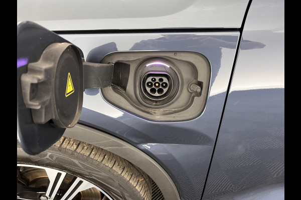 Volvo XC40 1.5 T5 Twin Engine Inscription (INCL-BTW) *PANO | LUXURY-LEATHER | FULL-LED | HARMAN/KARDON-AUDIO | DIGI-COCKPIT | HEATED-COMFORTSEATS | NAVI-FULLMAP | CARPLAY | TOWBAR | 19''ALU*