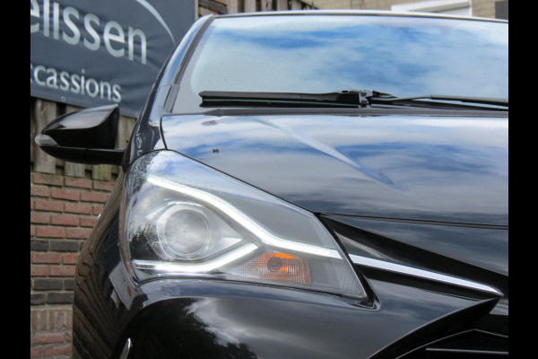 Toyota Yaris 1.5 Hybrid Dynamic | NAVI | ACHTERUITRIJCAMERA | KEYLESS ENTRY | CRUISE CONTROL | DEALER ONDERHOUDEN |