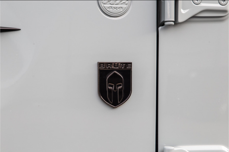 Jeep Wrangler Unlimited 4xe 380pk Brute Richmond Pure Skyview, VOL Nwpr. 155.000,-