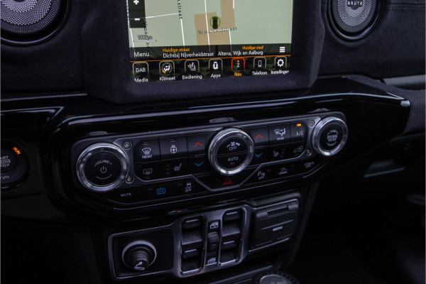 Jeep Wrangler Unlimited 4xe 380pk Brute Richmond Pure Skyview, VOL Nwpr. 155.000,-