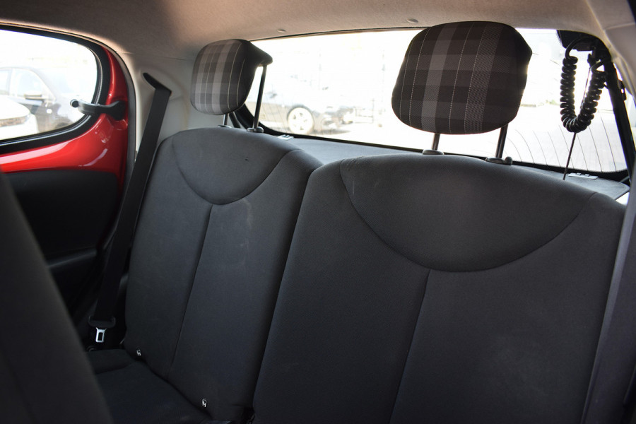 Peugeot 108 1.0 e-VTi Active | 5 Deuren | Airco | Bluetooth | Elektrische Ramen