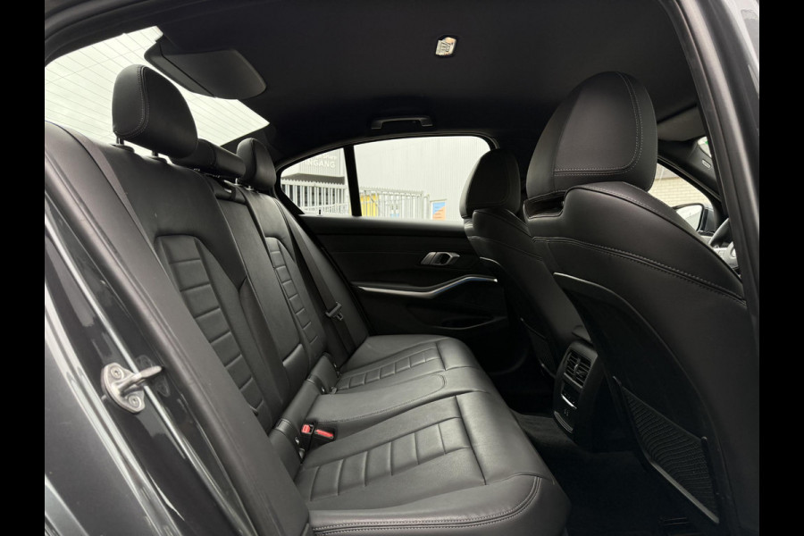 BMW 3-serie 330e Aut. Hybrid M-Sport | Sport Leder | Navi | Carplay | Xenon-LED |
