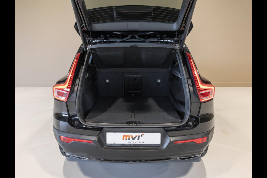 Volvo XC40 2.0 T5 AWD R-Design / 247pk / Trekhaak / Harman kardon / Stoelverwarming voor en achter /
