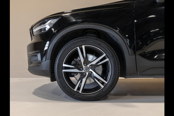 Volvo XC40 2.0 T5 AWD R-Design / 247pk / Trekhaak / Harman kardon / Stoelverwarming voor en achter /
