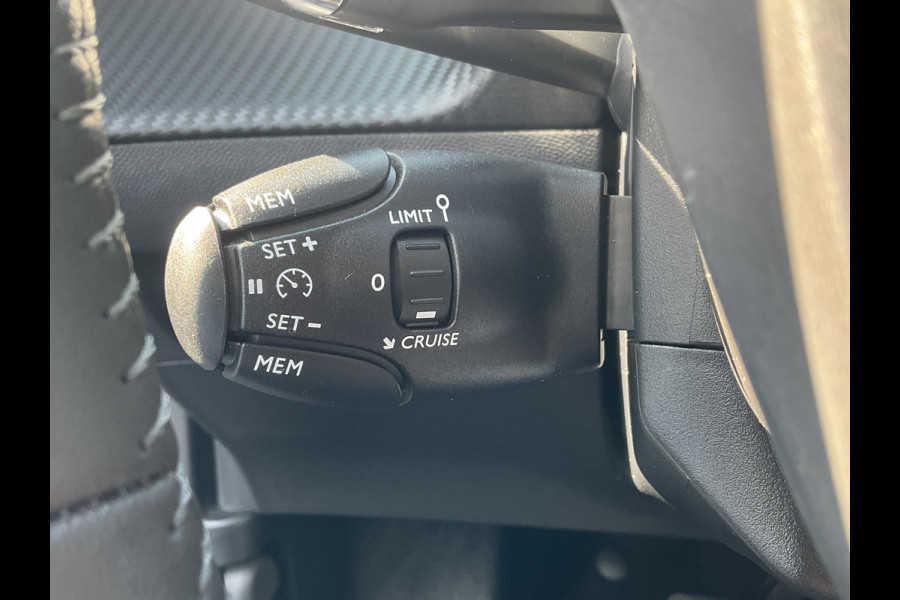 Peugeot 2008 1.2 PureTech 130 Allure Automaat 360cam Carplay Nav/Cruise Blue Lagoon