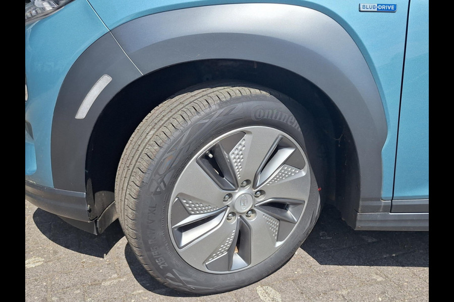 Hyundai Kona EV Fashion 64 kWh | WLPT 480 km | SOH 97.1% ! | NAVI | Adaptive CC | Climate | Full LED | (occasion)