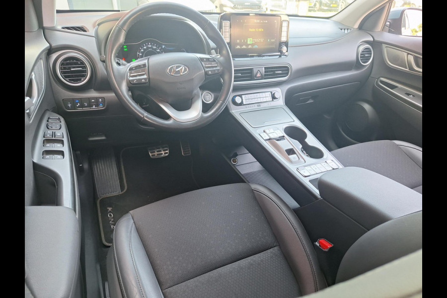 Hyundai Kona EV Fashion 64 kWh | WLPT 480 km | SOH 97.1% ! | NAVI | Adaptive CC | Climate | Full LED | (occasion)