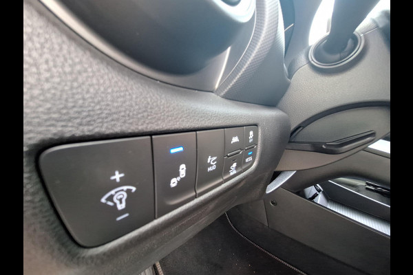 Hyundai Kona EV Fashion 64 kWh | WLPT 480 km | SOH 97.1% ! | NAVI | Adaptive CC | Climate | Full LED | (occasion)