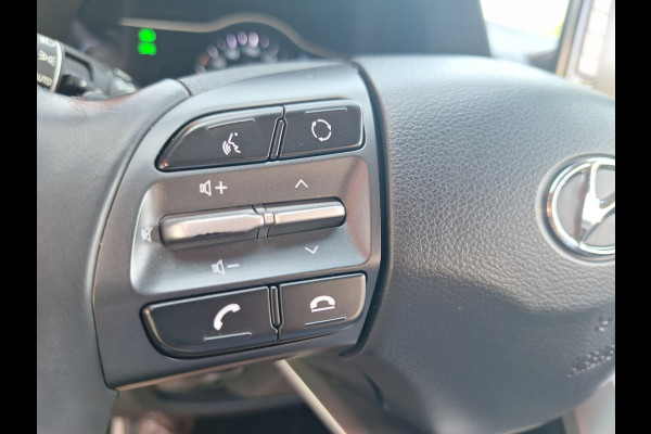 Hyundai Kona EV Fashion 64 kWh | WLPT 480 km | SOH 97.1% ! | NAVI | Adaptive CC | Climate | Full LED | (occasion)