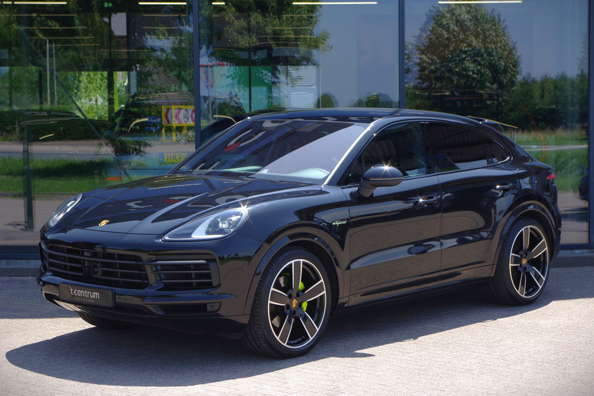 Porsche Cayenne Coupé 3.0 E-Hybrid 462 PK Platinum Edition PHEV, Panoramadak, Trekhaak, Kuipstoelen, BOSE Sound, Sport Chrono Porsche Cayenne Coupé 3.0 E-Hybrid 462 PK Platinum Edition PHEV, Panoramadak, Trekhaak, Kuipstoelen, BOSE Sound, Sport Chrono