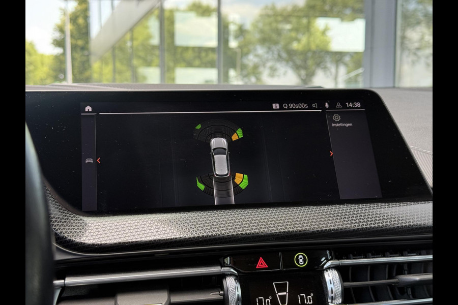 BMW 1-serie 118i Business Ed. | Navi | Live-Cockpit | Carplay |