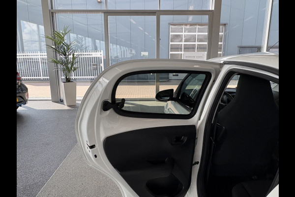Citroën C1 1.0 VTi Comfort Look 5-drs. AIRCO/MEDIA/PRIVACYGLASS