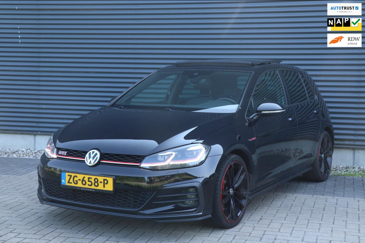 Volkswagen Golf 2.0 TSI GTI Performance | PANO / VIRT. COCKPIT / KEYLESS / CAMERA Volkswagen Golf 2.0 TSI GTI Performance | PANO / VIRT. COCKPIT / KEYLESS / CAMERA