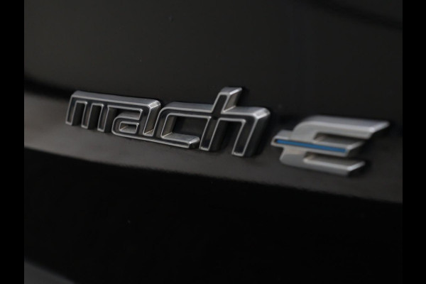 Ford Mustang Mach-E RWD 75 kWh | Leder | Stoelverwarming | Adaptive cruise | 360 camera | Adaptive cruise | B&O Sound | Stuurverwarming | Full LED