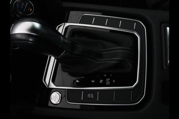 Volkswagen Passat Variant 1.5 TSI HL Bns R | Panoramadak | Leder | Keyless | Stoelverwarming | Carplay | Adaptive Cruise | Elektrische achterklep