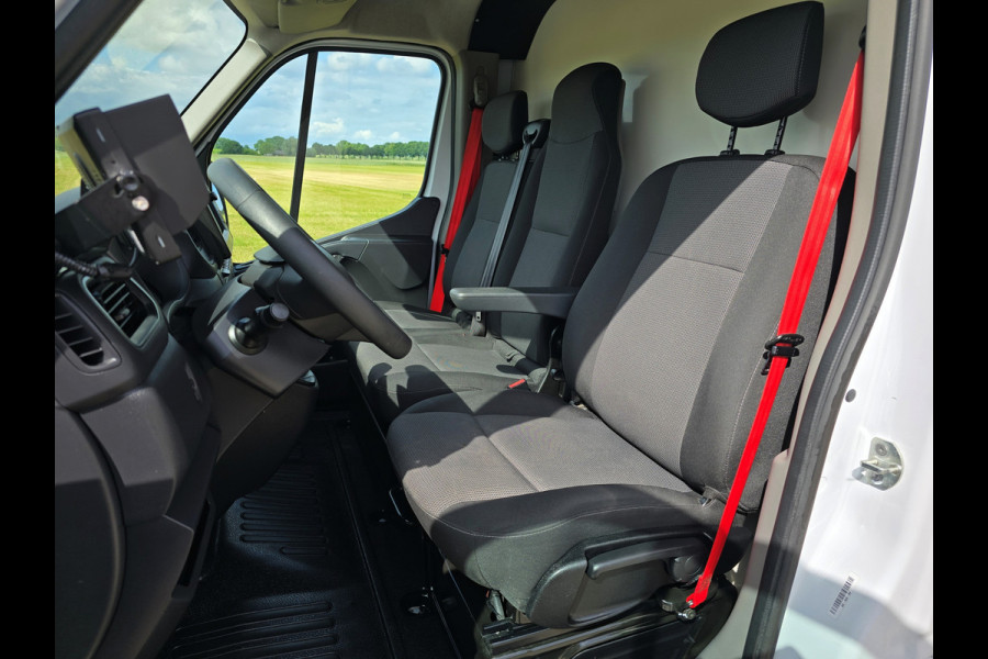 Renault Master T35 2.3 dCi Lowliner - 145 Pk - Euro 6 - Navi - Parkeercamera - Bakwagen - Plancher - Verkoopwagen