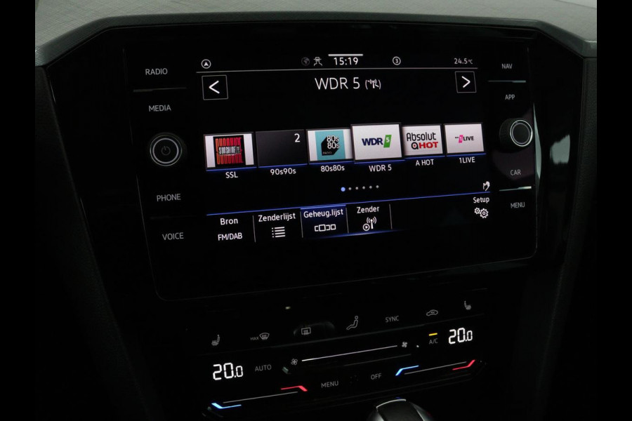 Volkswagen Passat 1.4 TSI PHEV GTE | Adaptive cruise | Trekhaak wegklapbaar | Stoelverwarming |  Navigatie | Full LED