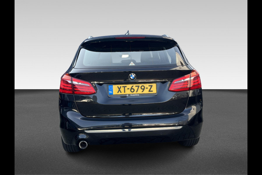 BMW 2 Serie Active Tourer 225xe iPerformance High Executive | leder | head-up display | dealer onderhouden | PHEV | plug-in