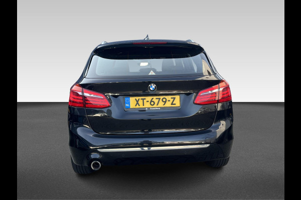 BMW 2 Serie Active Tourer 225xe iPerformance High Executive | leder | head-up display | dealer onderhouden | PHEV | plug-in