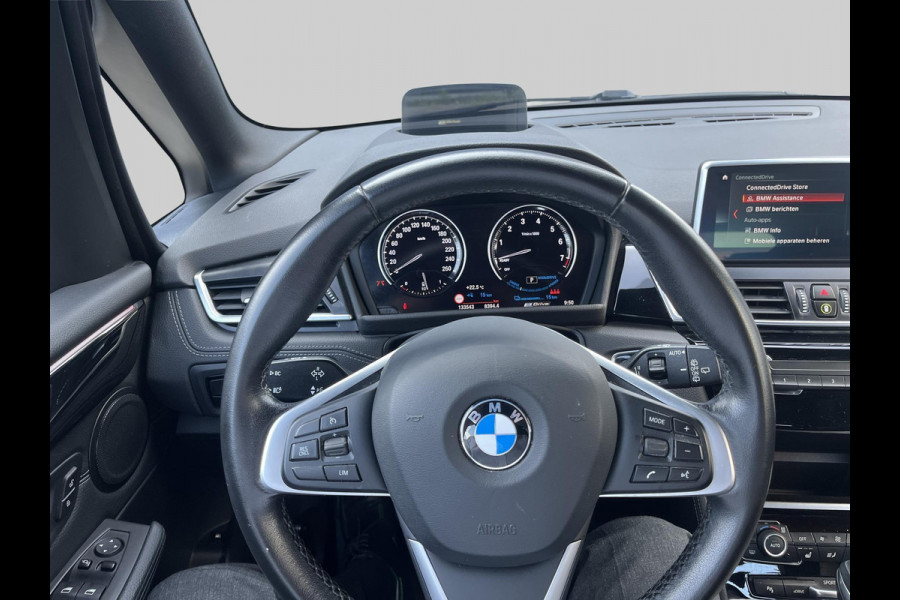 BMW 2 Serie Active Tourer 225xe iPerformance High Executive | leder | head-up display | dealer onderhouden | PHEV | plug-in