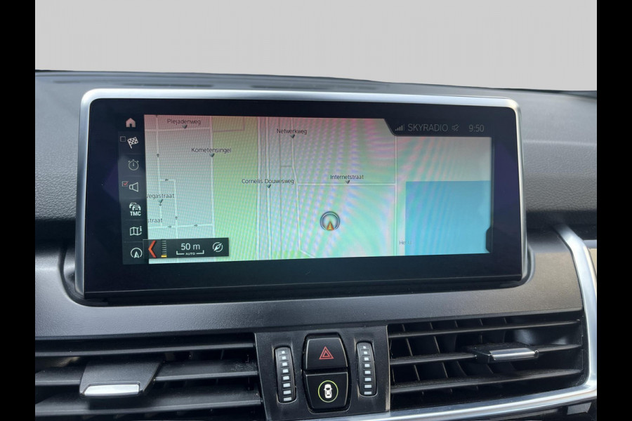 BMW 2 Serie Active Tourer 225xe iPerformance High Executive | leder | head-up display | dealer onderhouden | PHEV | plug-in