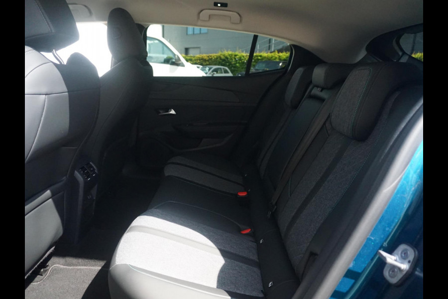 Peugeot 408 1.2 TURBO Allure Pack 130 EAT8