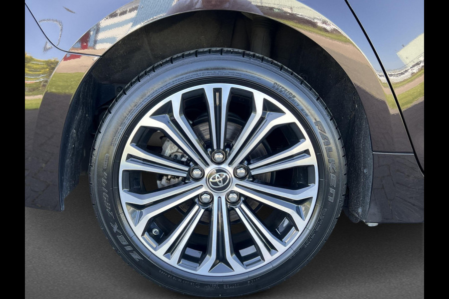 Toyota Corolla Touring Sports 1.8 Hybrid First Edition | navigatie | bi-xenon | head-up display | stoel- stuurverwarming